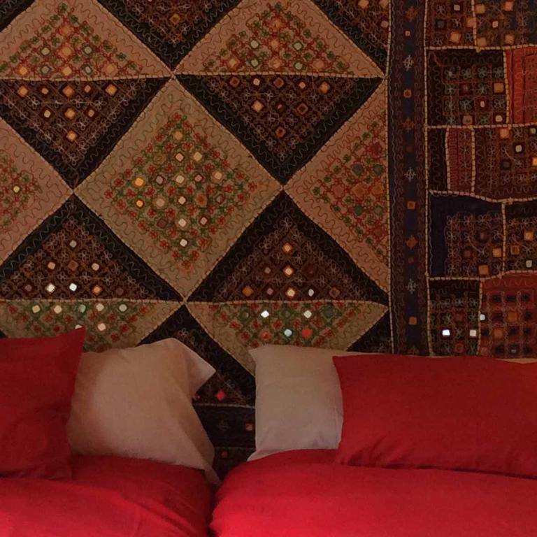 Villa La Casanova De Beuda Chambre photo